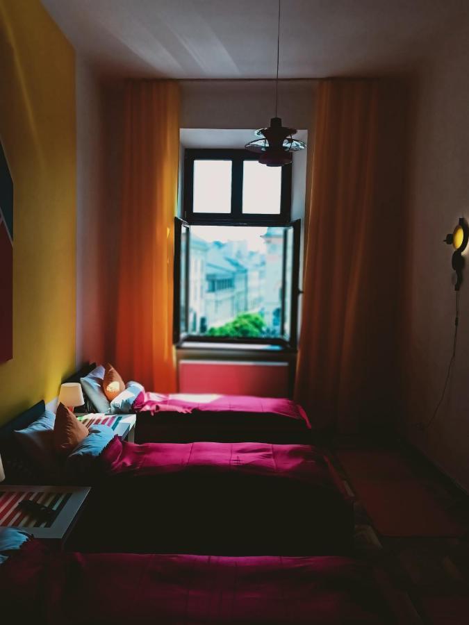 View To The Cracow Basic Apartman Krakkó Kültér fotó